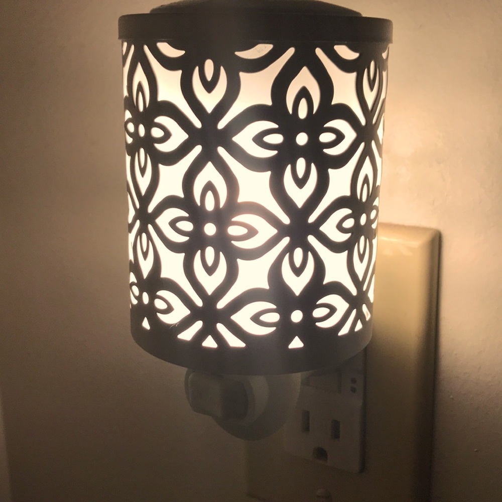 candle plug in light 💕